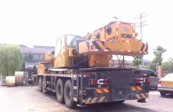 70T QY70K 2008 XCMG used truck crane