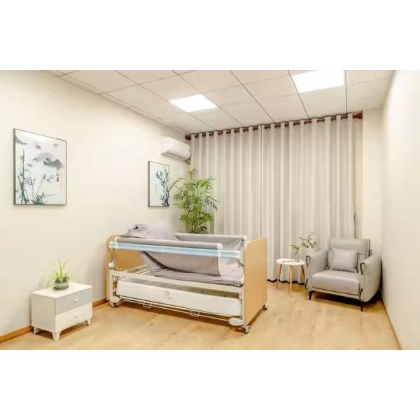 Intelligent suspended nursing bed suitable for elderly and disabled people's bathing care