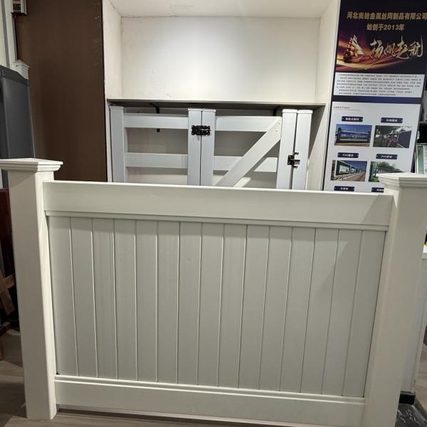 Easy Install PVC 6 Ft White Vinyl Privacy Fence Waterproof UV Resistant
