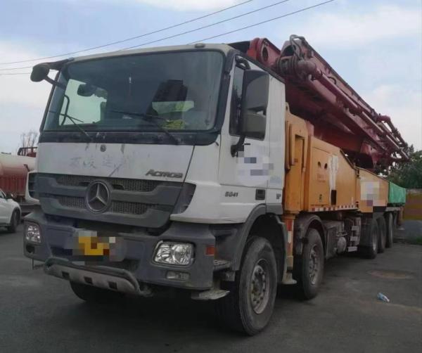 En parfait état d'origine, pompe à béton Sy 62m 2013 sur camion Benz 10*4