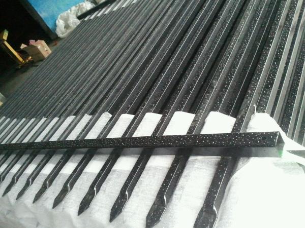 2 Rails Top And Bottom Flush Upright Rails Powder Coated galvanised steel palisade fencing