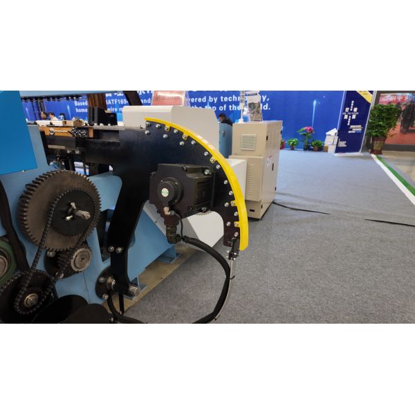 Aluminum Window Screen Wire Mesh Weaving Machine High Precision 2700MM