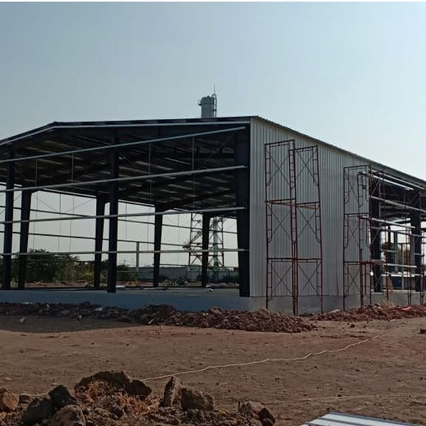 Flexible And Customizable Steel Structure Modular Building With PU Wall Cladding And Sandwich Panel Sliding Door