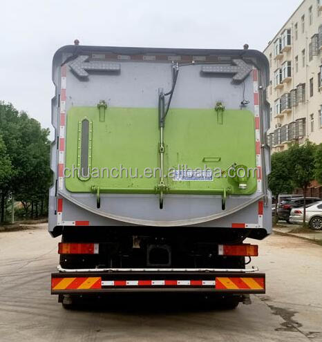 Manual Transmission Rear Double Bridge Sweep Truck On Highway And Airport By Dongfeng Tianlong