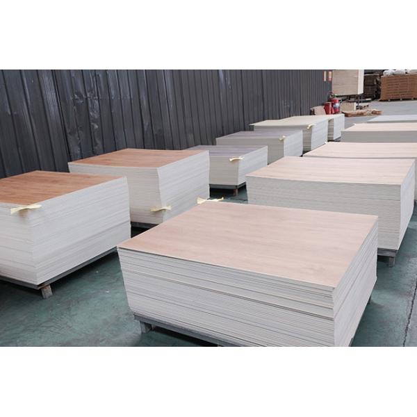 Плитка винила твердого ядра Underlayment 5.5mm SPC ЕВА деревянная справляясь коммерчески роскошная