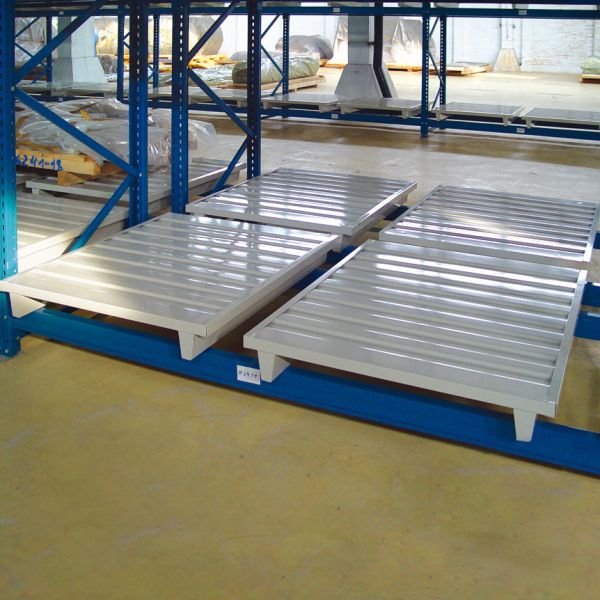 Warehouse Steel Pallet Corrosion Protection Stackable Pallet Racking