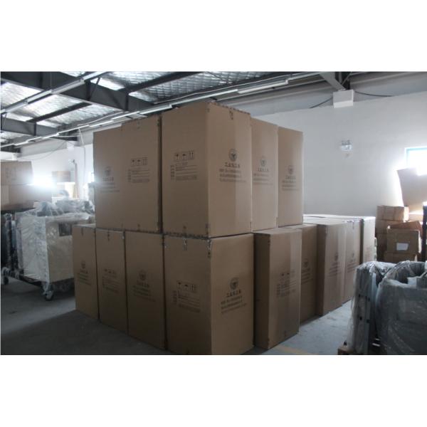 Aspirateurs secs humides industriels de type automatique équipés du système de retour de souffle