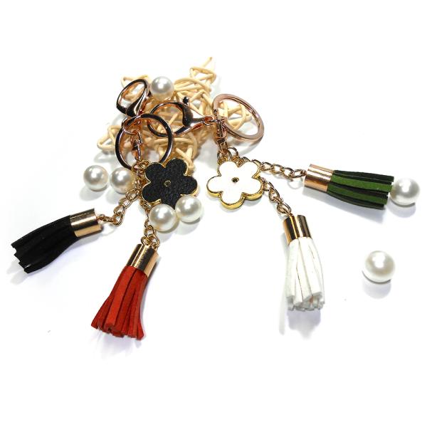 Black 13.5x3.5CM Leather Tassel Keychain Nickle Plating For Women