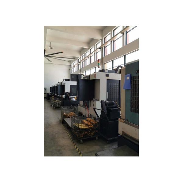 EC210 Excavator Fuel Pump 3 Holes 4 Holes 21019945 Volvo EC210 EC290B EC160C EC240B