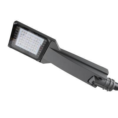 A eficiência 120lm/W 100w do CW IP66 conduziu a luz de rua