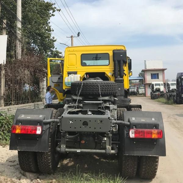 Sinotruk использовало цену сварочного трактора Howo 6*4 тележки трактора трейлера сварочного трактора