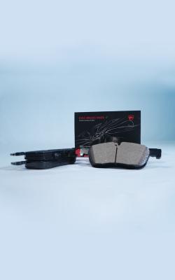LR019627 Front And Rear Ceramic Brake Pad Set For Enhanced Road Safety