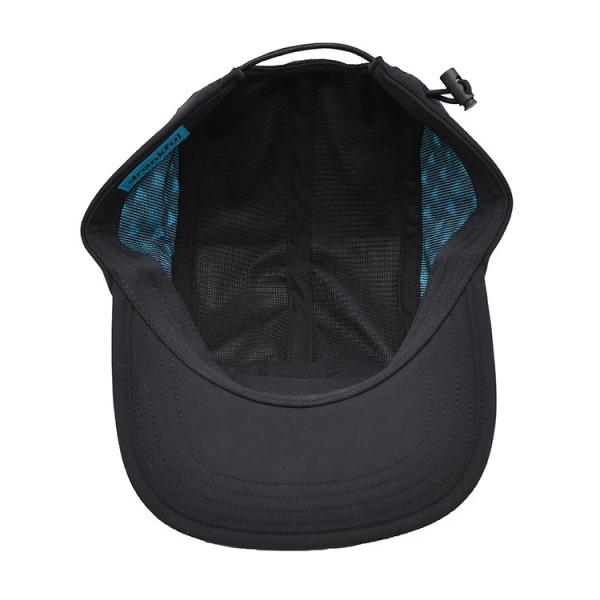 Chapeau de campeur à 5 panneaux avec casquettes de découpe laser à coutures contrastées pour hommes et femmes