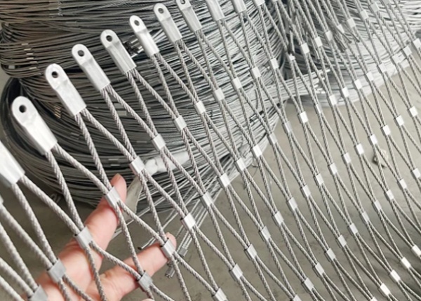 304 Stainless Steel Wire Flexible Cable Rope Mesh For Handrail Railing Supplier