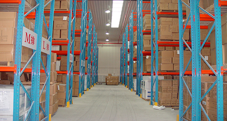 Heavy Duty Industrial Pallet Racking System Steel Warehouse Pallet Rack 6000kg Capacity