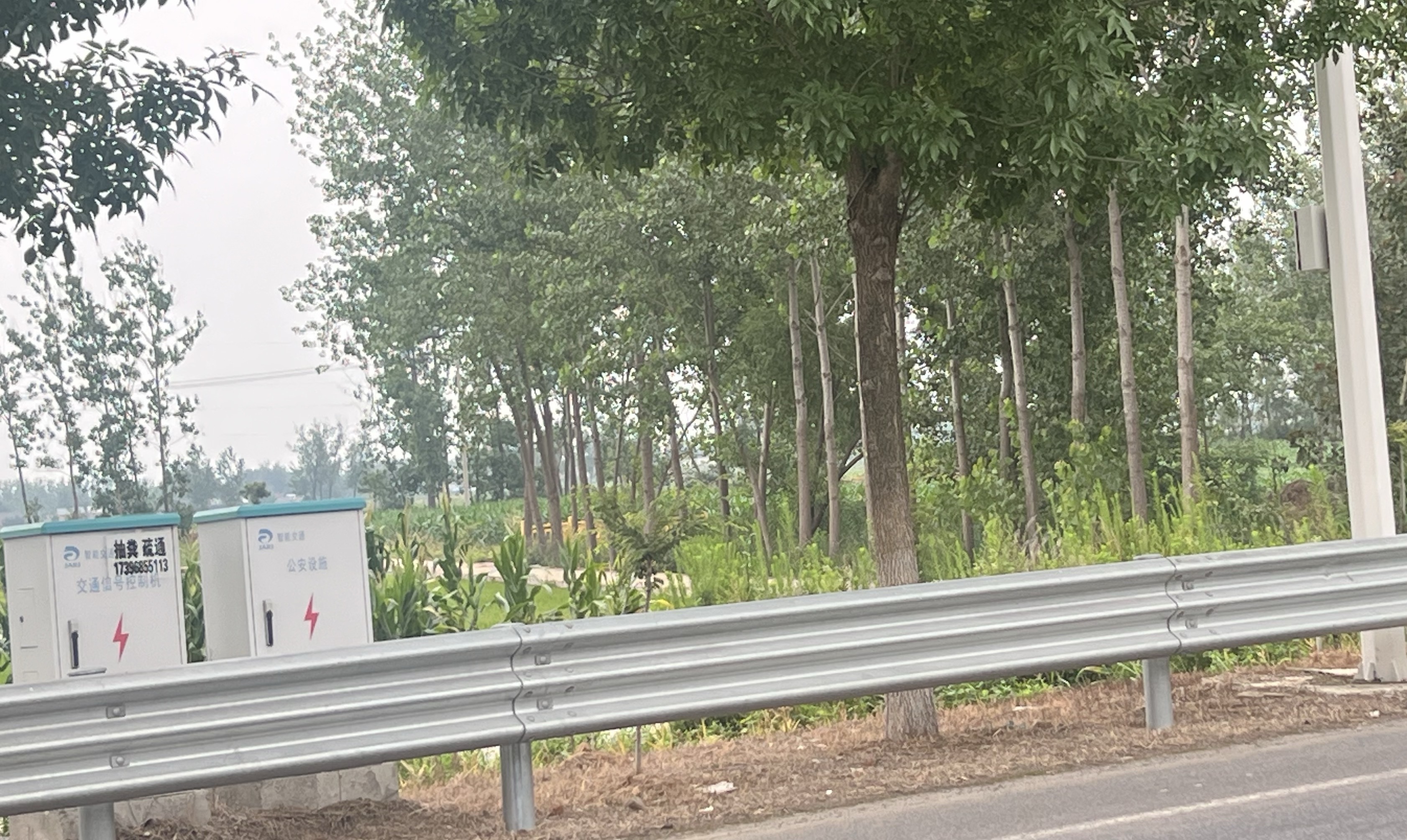 4.5mm 6mm Thrie Beam Guardrail Hot Dip Galvanized W Beam For Highway Road