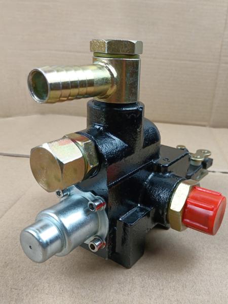 Steel Hydraulic Tipper Control Valve 3 Position 3 Way Type 80L/Min