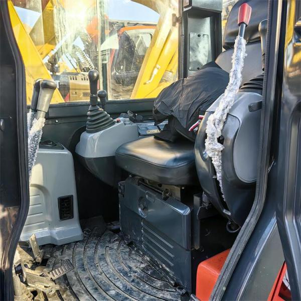 Original Hydraulic Valve Mini Crawler Used Excavator Kubota U55 in Shanghai Active