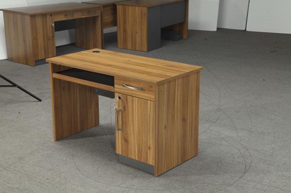 MFC / MDF Materials Office Computer Desk Panel Wood Style 1200*600*750mm Size