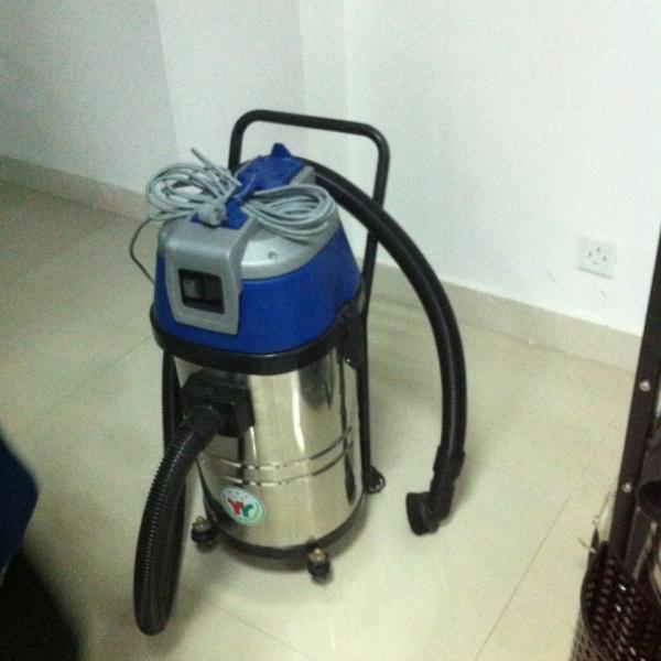agregado familiar de aço inoxidável dos aspiradores de p30 secos molhados industriais pequenos resistentes de 2000W 100L
