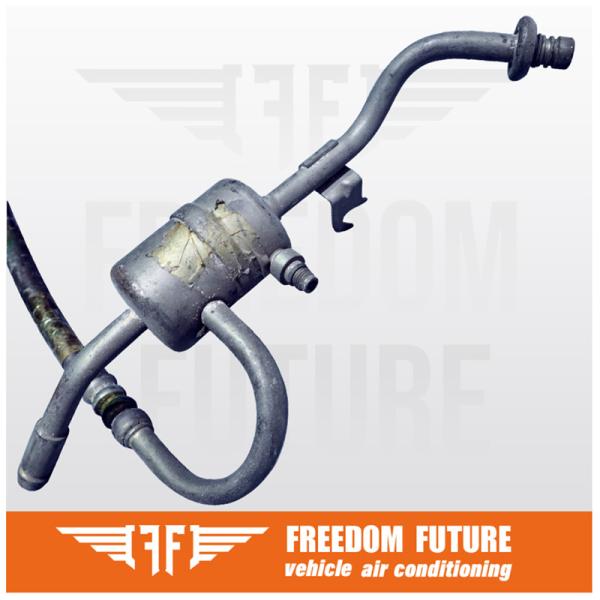 YF-2409 Ford Crown Twin Air Conditioning Pipelines 4,6 L Pour le 94-97
