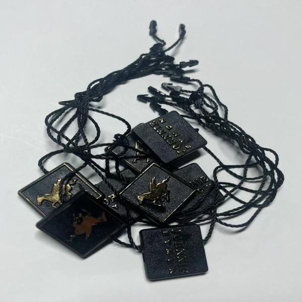 Garment Swing Price Tag Fasteners Black Hanging Tags Strings OEM