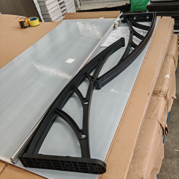 Mannual Polycarbonate Window Awning With Transparent 2.5mm Polycarbonate Solid Sheet Or 5.0mm Polycarbonate Hollow Sheet Made From PC Materials Of Board