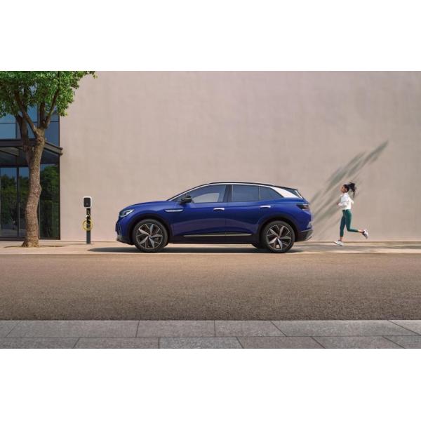 2024 Volkswagen ID.4 CROZZ, дальность 442-600 км.