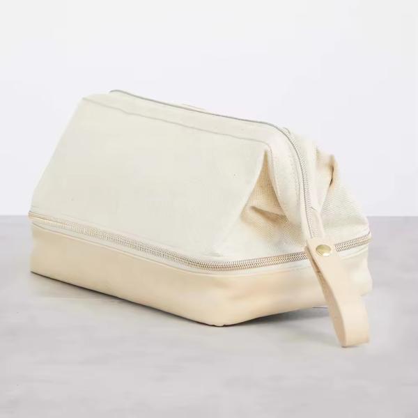 Zipper Closure Makeup Bag for Secure Storage of Private Label Products