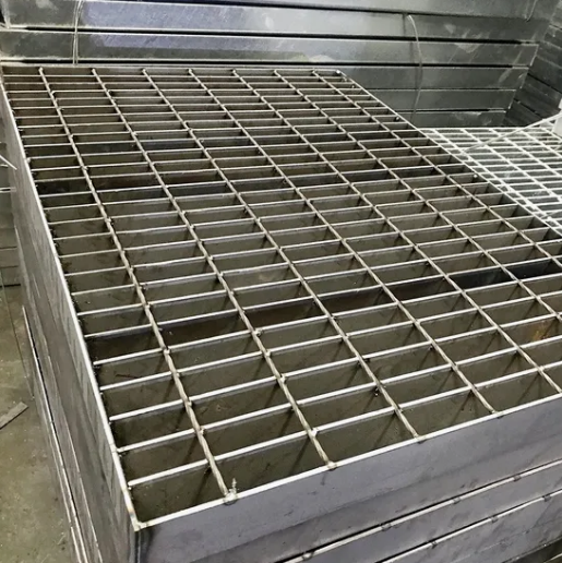 Hot DIP Galvanized Plain Style Steel Bar Grating for Floor with Customizable Sizes