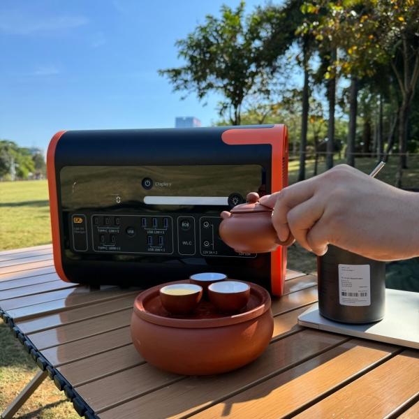 Outdoor Energy Storage LiFePO4 Solar Panel Portable Camping 2200WUPS Emergency Power Station