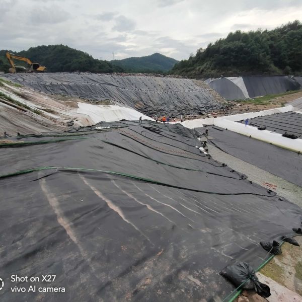 LDPE Geomembrane Flexible Pond Liner for Aquaculture, Irrigation Water Storage Systems