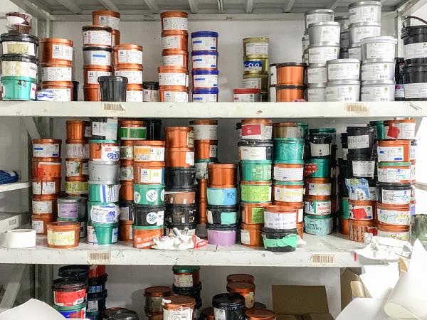 Yimu Sticker Labels，Waterproof Labels For Bottles , Costom Adhesive Label Rolls