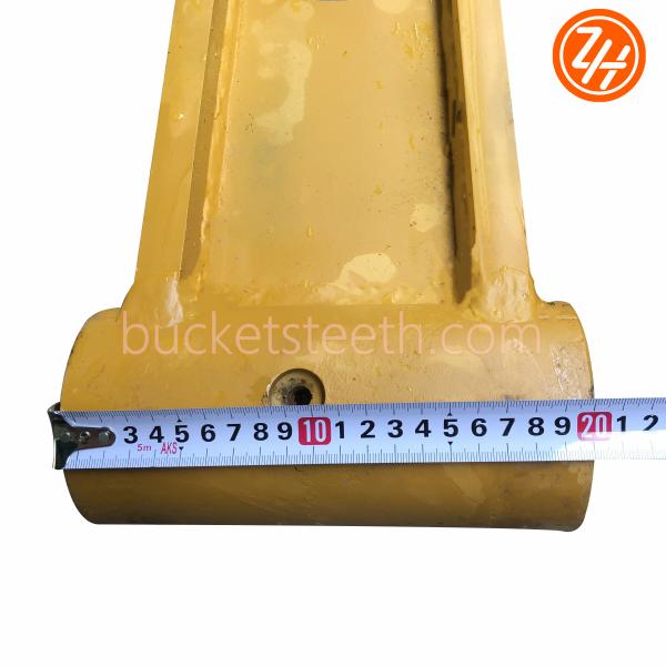 ISO9001 High Manganese Steel Excavator Bucket Link YC85 Yuchai Excavator Parts