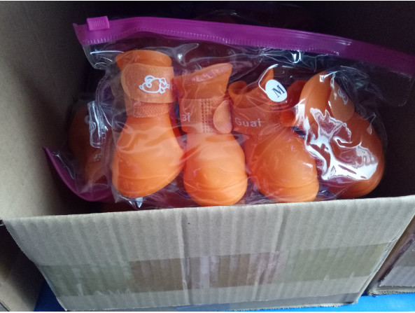 Pet supplies silicone rain boots, non-slip pet shoes, candy color fashion cute dog shoes,red,yellow,pink,black;