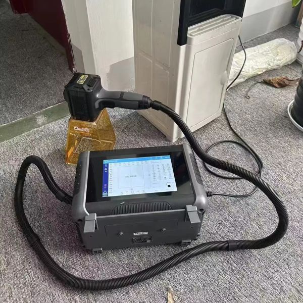 Small Handheld Expire Date logo Coding 20w 30w Portable Fiber Laser Marking Machine for Metal Plastic Glass Cable Wire Tube