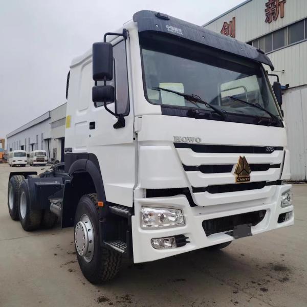 Тип дизельного топлива Использованный Sinotruk трактор грузовик головка 371HP 6X4 с ручным окном