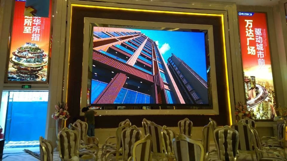 Крытое СИД DisplayP4 полного цвета крытые 512*512mm умирают экран приведенный алюминия бросания арендный, 1200 яркость, 3840hz освежает