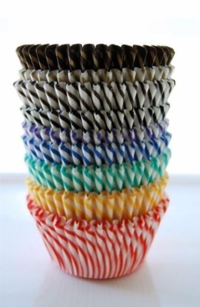 Food Grade Greaseproof paper Nice colorful baking cake cup,cupcake muffin case supplier