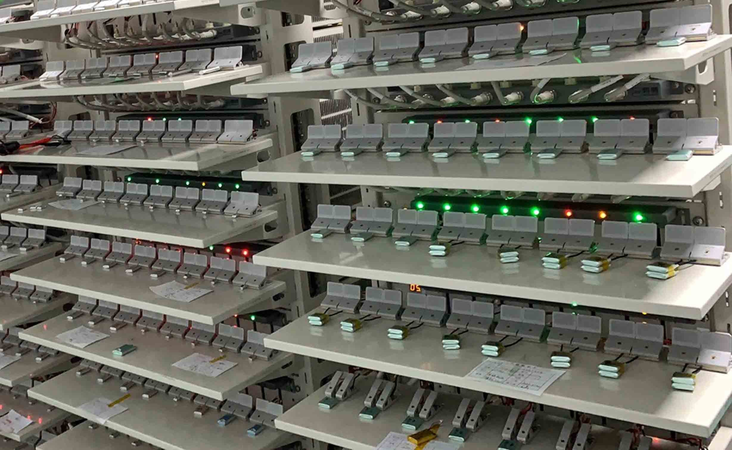 18650 21700 анализатор 1.5V батареи 8 каналов - разрядка 5V