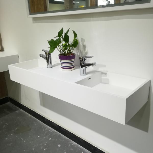 White Rectangular Wall Hung Bathroom Basins Customised Design