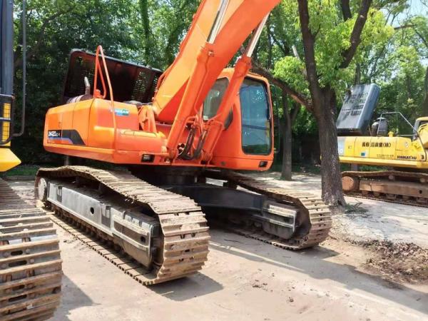 Low Hour 40-Ton Doosan Excavator 1.2M Bucket 187HP 3500 Work Hours Orange