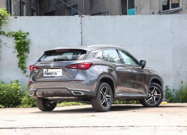 Young and Fashion Personal Electric MG Car MG ONE Cool Appearance SUV New Car