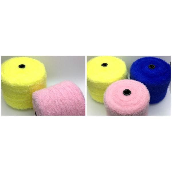 Catégorie de fantaisie chaude confortable du fil 4CM aa de plume de fil à tricoter pour le tricotage à la main