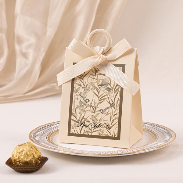 Boîtes à bonbons créatives vintage à thème floral français avec oiseaux, styles vert champagne pour mariages, inspirées par INS