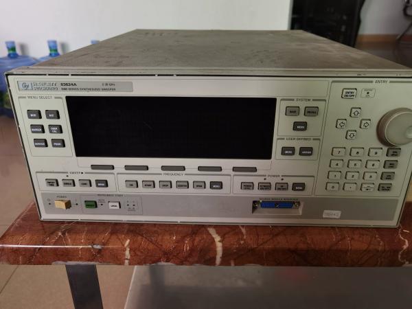 Keysight Signal Generator 83624B 10 MHz – 20 GHz High Power Synthesized Swept CW Generator