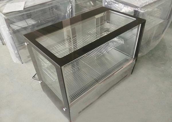 Enchufe el refrigerador de la exhibición de la panadería con el sistema de enfriamiento ventilado