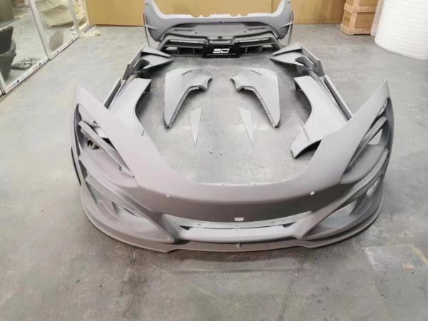 Fibre de carbone sèche pour McLaren 720s Kit de carrosserie en fibres de carbone 720s Amélioré à l'avant et à l'arrière de l'avant et de l'arrière