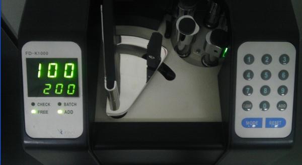 Smallest Size Spindle banknote counting machine and Vacuum Counter Currency Bundle Counter