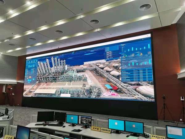 Super Slim 4 In 1 Fine Pixel Pitch Mini Led Wall Pitch Display P1.2 P1.5 P1.8 P2.5